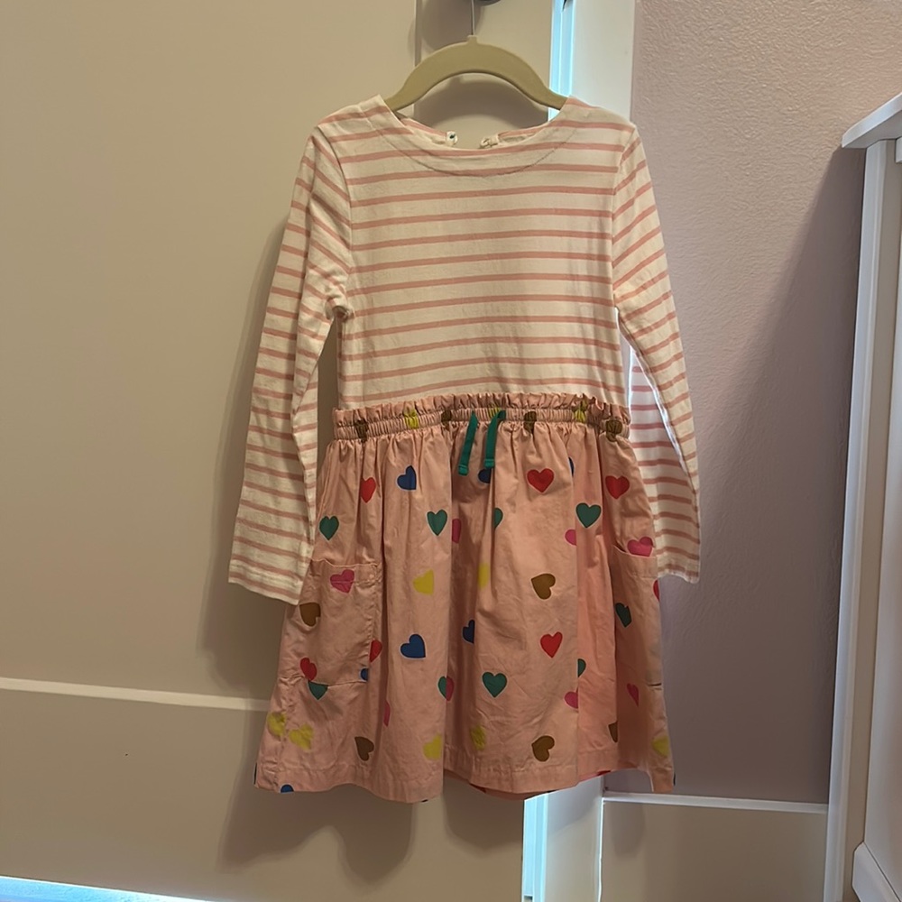 Boden mixie dress with hearts and stripes. Size 5/6 kid